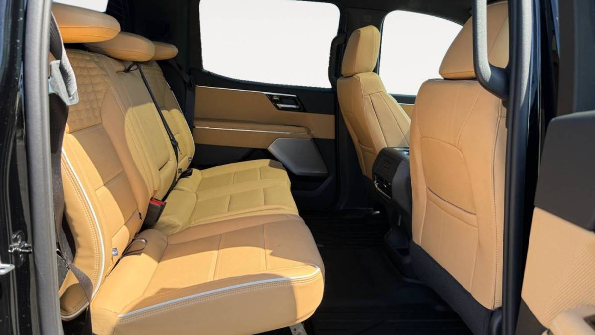2025 GMC Sierra EV - Images - 18