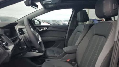 2025 Audi Q4 e-tron - Images - 12