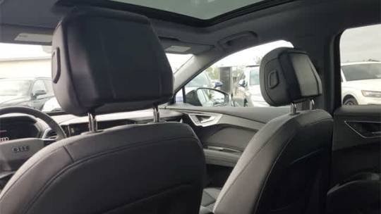 2025 Audi Q4 e-tron - Images - 14