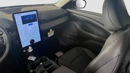 2025 Ford Mustang Mach E - Images - 25