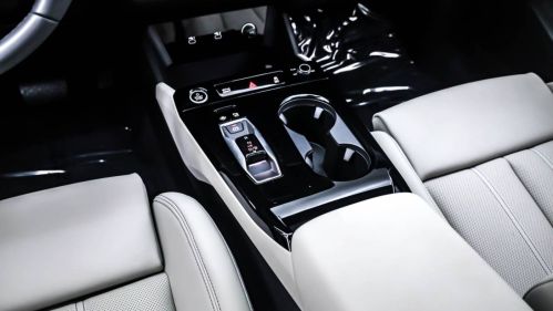 2025 Audi Q6 e-tron - Images - 6