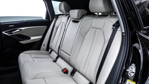 2025 Audi Q6 e-tron - Images - 8