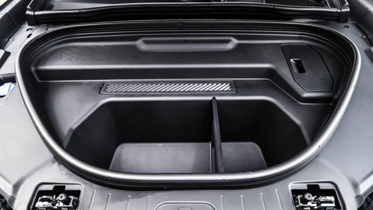 2025 Audi Q6 e-tron - Images - 11