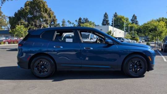 2023 BMW iX - Images - 4