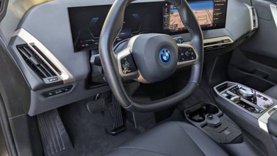 2023 BMW iX - Images - 16