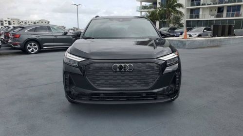 2025 Audi Q4 e-tron - Images - 9