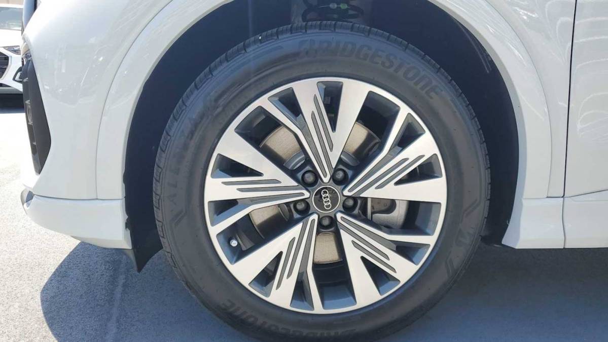 2025 Audi Q4 e-tron - Images - 10