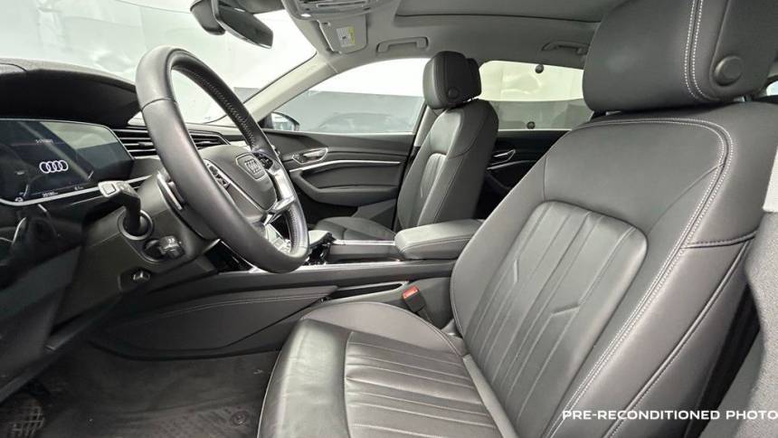 2021 Audi e-tron - Images - 10