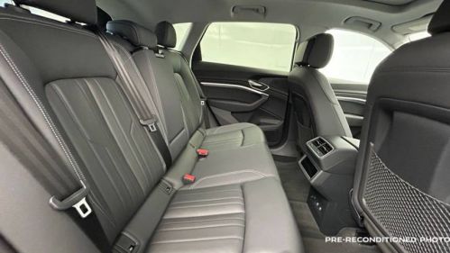2021 Audi e-tron - Images - 12