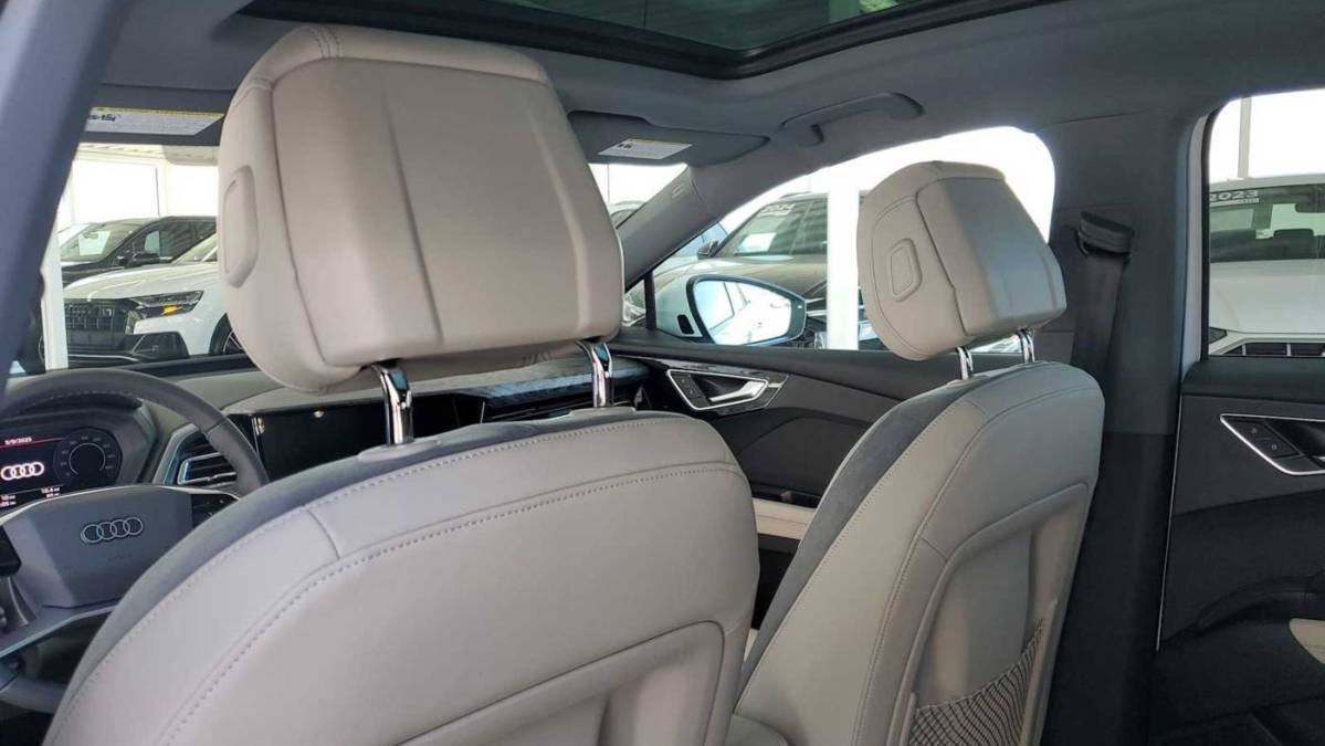2025 Audi Q4 e-tron - Images - 14