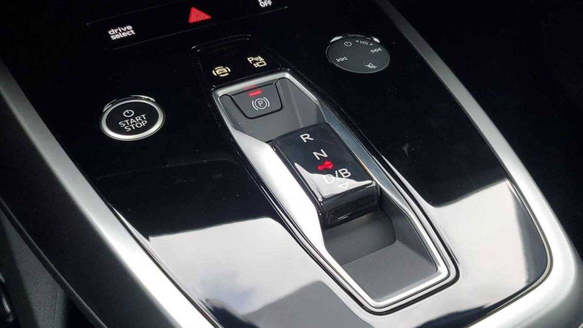 2025 Audi Q4 e-tron - Images - 21