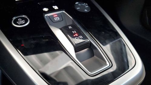 2025 Audi Q4 e-tron - Images - 22