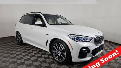 2022 BMW X5 - Images - 1