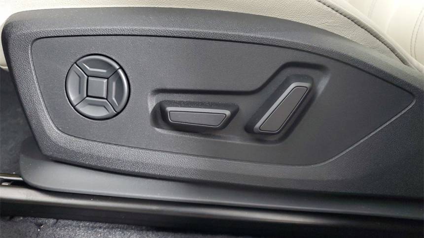 2025 Audi Q6 e-tron WA112BGF3SA016642