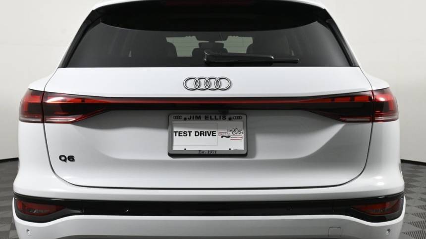 2025 Audi Q6 e-tron WA112BGFXSA023975