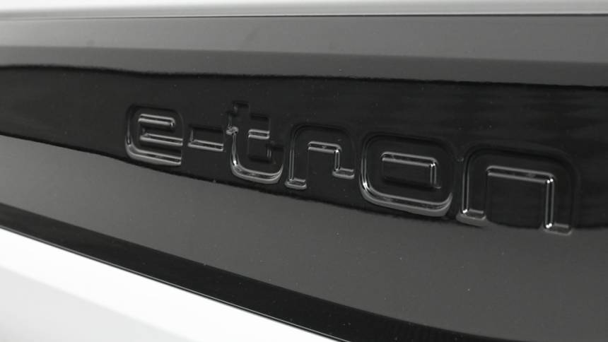 2025 Audi Q6 e-tron WA112BGFXSA023975