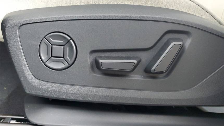 2025 Audi Q6 e-tron WA112BGF8SA021352