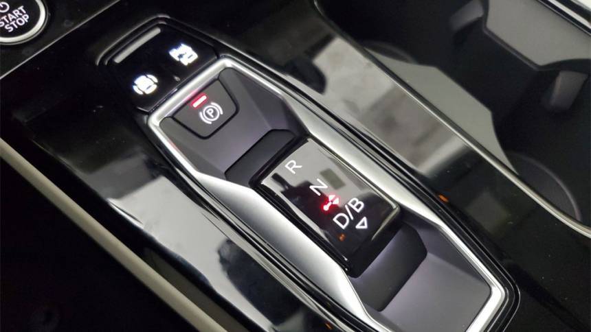 2025 Audi Q6 e-tron WA112BGF8SA021352