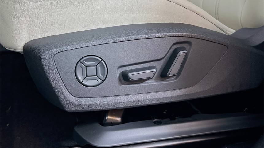 2025 Audi Q6 e-tron WA112BGF5SA016660