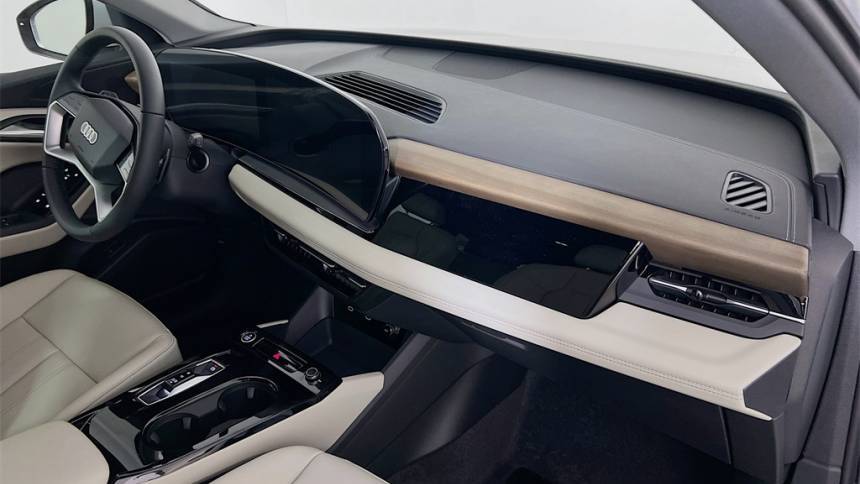 2025 Audi Q6 e-tron WA112BGF5SA016660