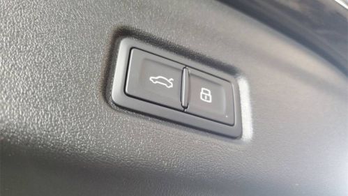 2025 Audi Q6 e-tron WA112BGF3SA016642