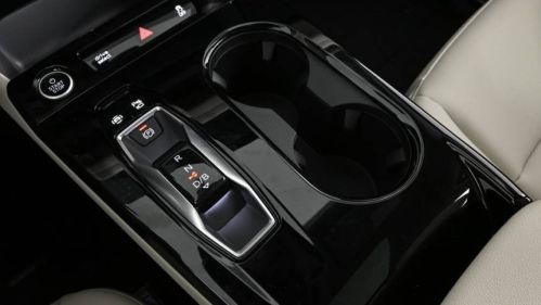 2025 Audi Q6 e-tron WA112BGFXSA023975