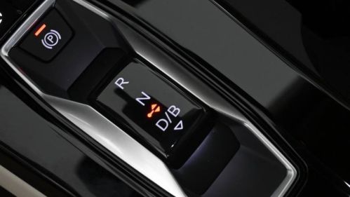 2025 Audi Q6 e-tron WA112BGFXSA023975