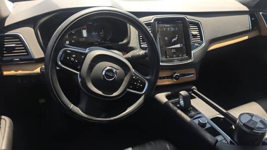 2022 Volvo XC90 - Images - 6