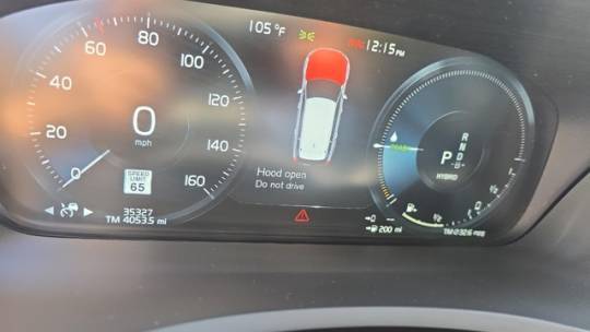 2022 Volvo XC90 - Images - 8