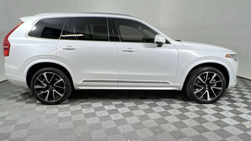 2022 Volvo XC90 - Images - 9