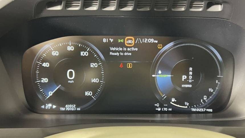 2022 Volvo XC90 - Images - 10