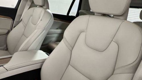 2022 Volvo XC90 - Images - 13