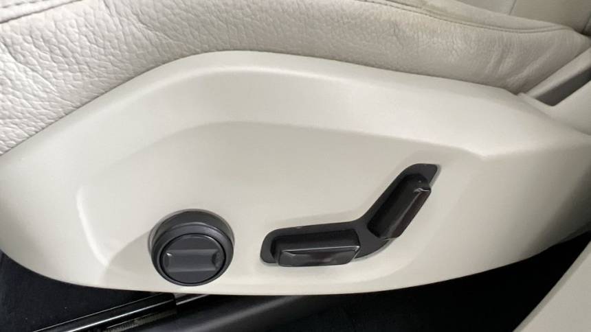 2022 Volvo XC90 - Images - 14