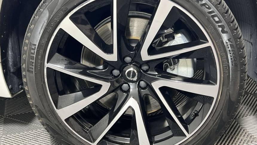 2022 Volvo XC90 - Images - 19