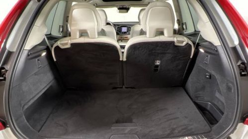 2022 Volvo XC90 - Images - 21