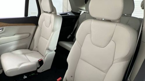 2022 Volvo XC90 - Images - 25