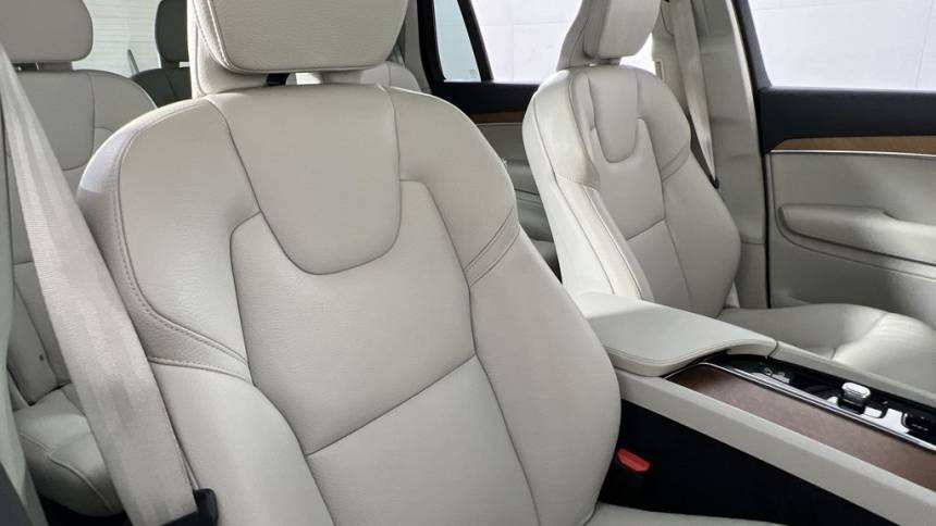 2022 Volvo XC90 - Images - 27