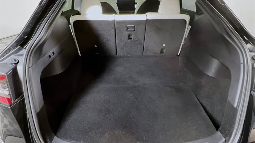 2021 Tesla Model Y 5YJYGDEE2MF077986