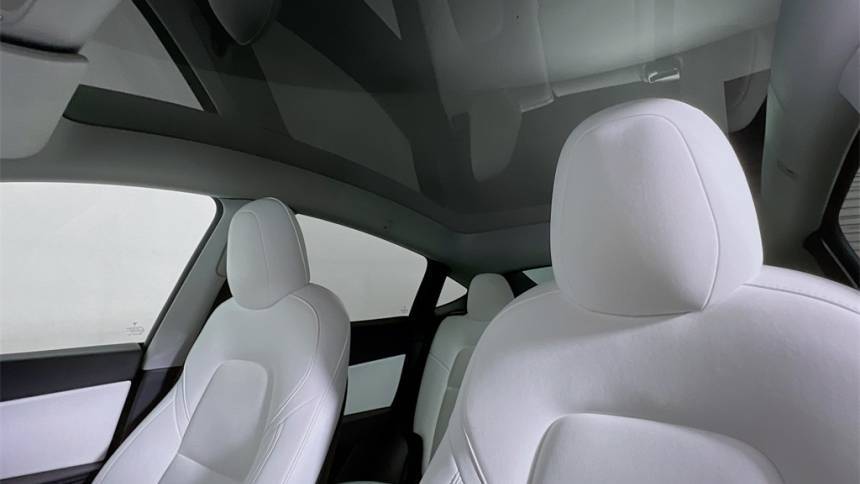 2021 Tesla Model Y 5YJYGDEE2MF077986