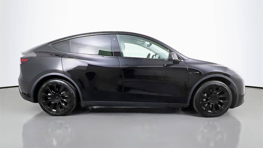 2021 Tesla Model Y 5YJYGDEE2MF077986