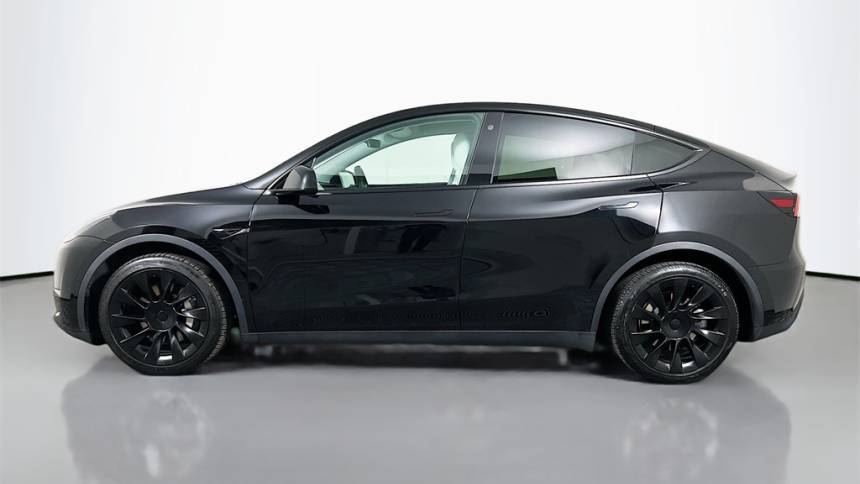 2021 Tesla Model Y 5YJYGDEE2MF077986