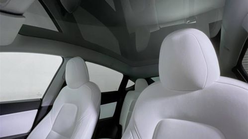 2021 Tesla Model Y 5YJYGDEE2MF077986