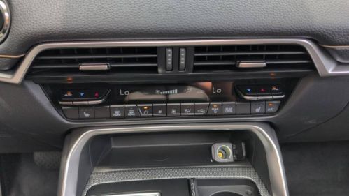 2025 Mazda CX-90 - Images - 21