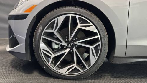 2025 Hyundai IONIQ 6 - Images - 16