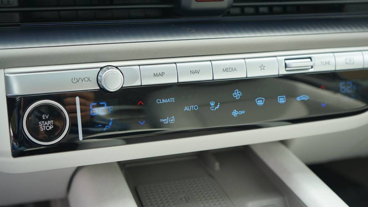 2023 Hyundai IONIQ 6 - Images - 24