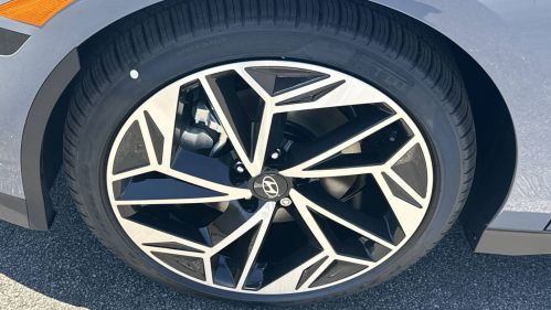 2025 Hyundai IONIQ 6 - Images - 14