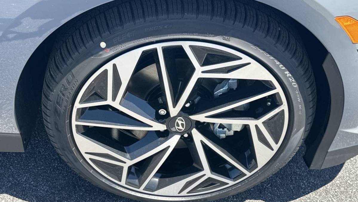 2025 Hyundai IONIQ 6 - Images - 15