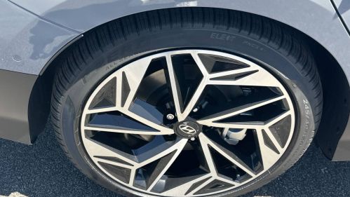 2025 Hyundai IONIQ 6 - Images - 19