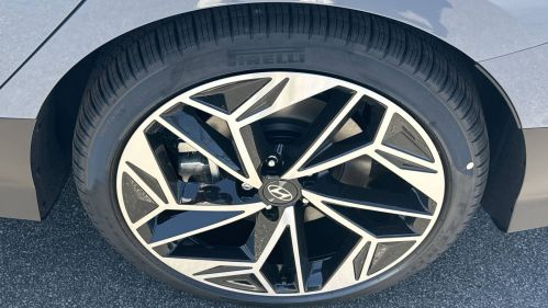 2025 Hyundai IONIQ 6 - Images - 22