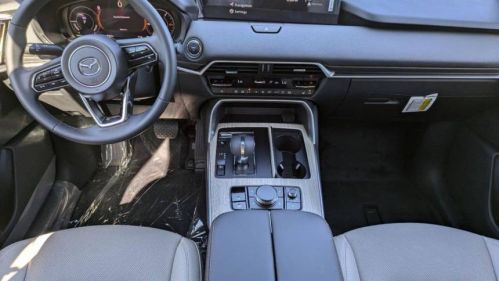 2025 Mazda CX-90 - Images - 17
